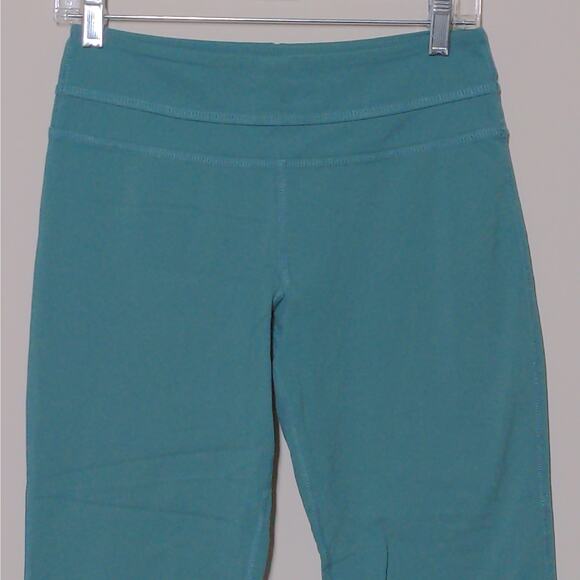 Roots Canada Yoga Capri Leggings in Green – Size M – EUC - Picture 2 of 9